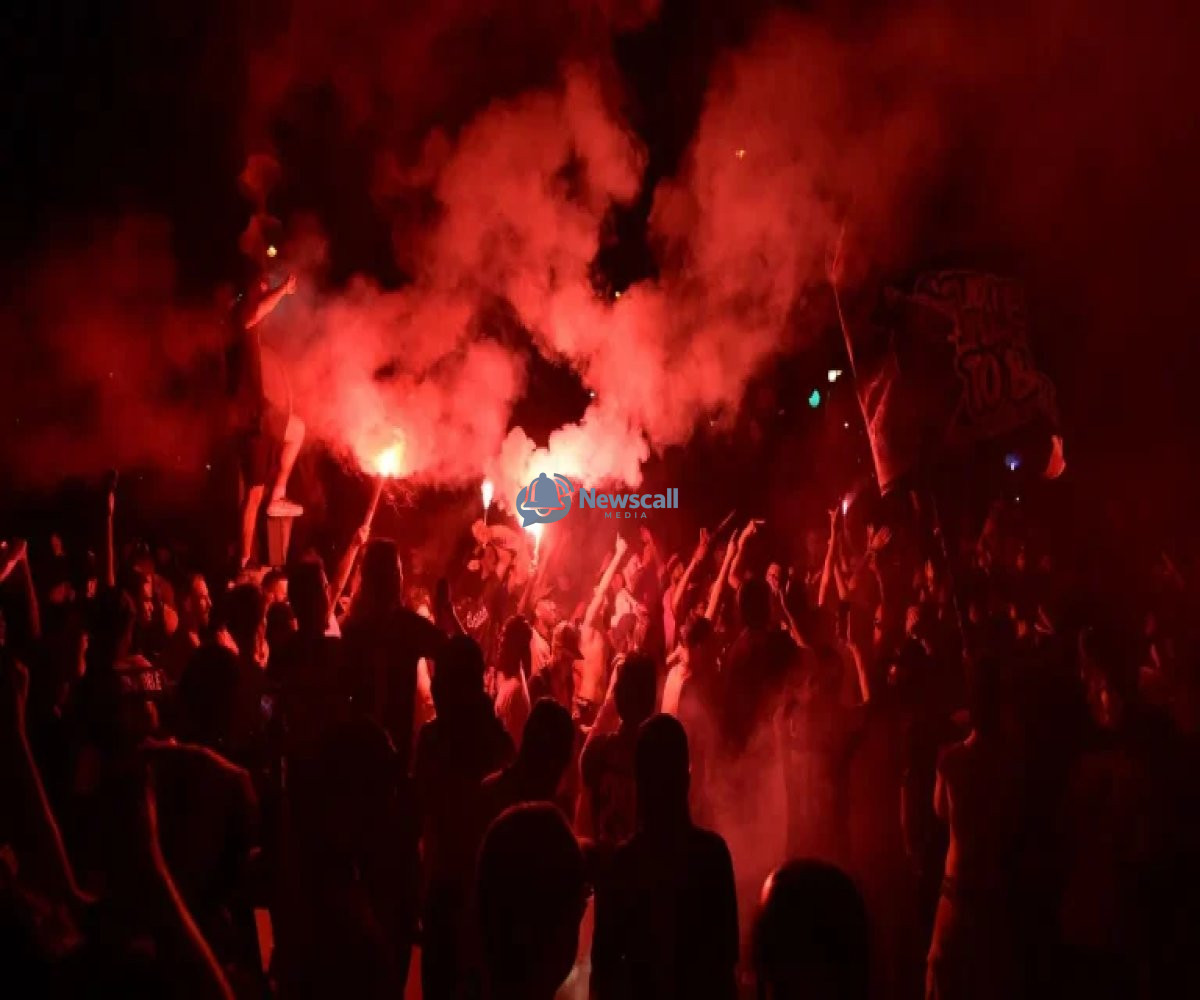Party Turns to Chaos: Over 400 Arrested as PSG Victory Celebrations Erupt in Violence Across France.
