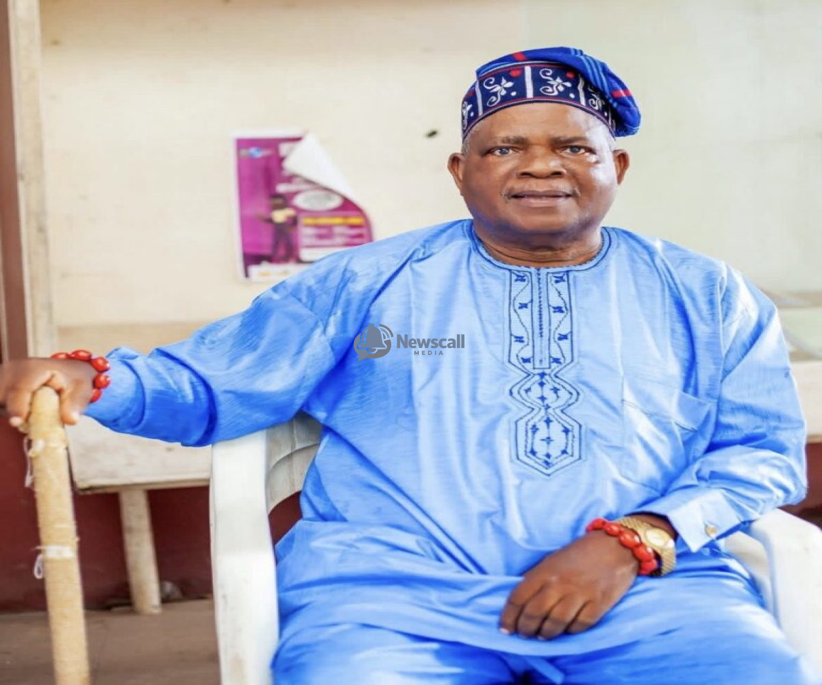 Atiku reacts to death of veteran actor Kola Oyewo